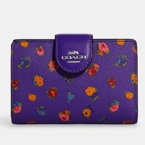 NWT Coach Medium Corner Zip Wallet With Mini Vintage Rose Print